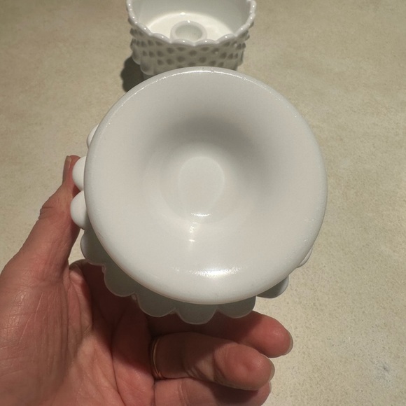 Vintage Fenton White Milk Glass Hobnail Candle Holders - Set of 2 - Marked USA - Picture 5 of 8